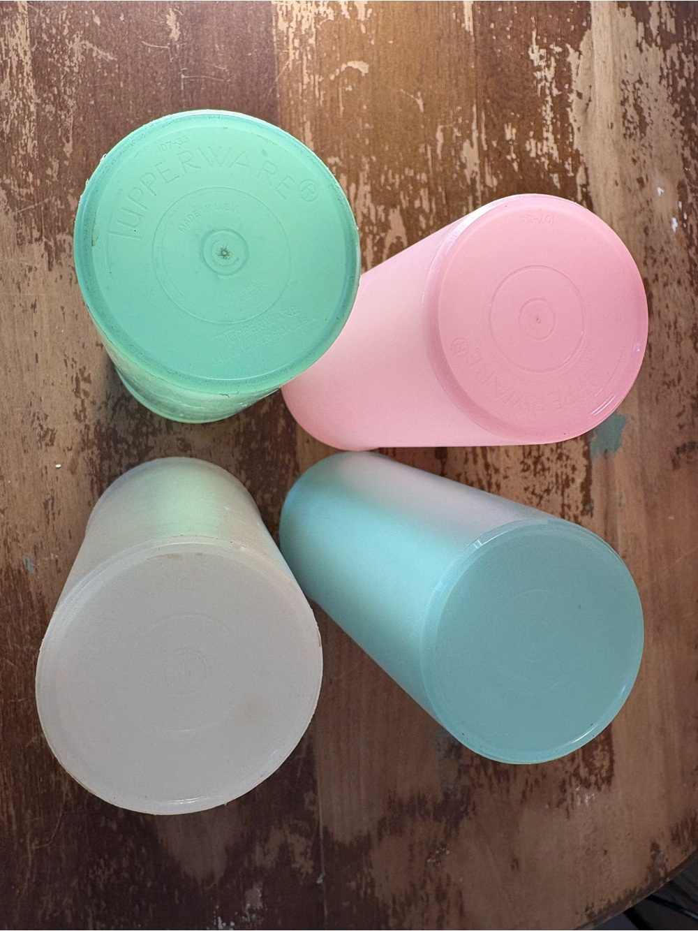 Vintage Tupperware Pastel Tumbler Set - Pink, White, Mint, Aqua Tumblers - Picture 4 of 6